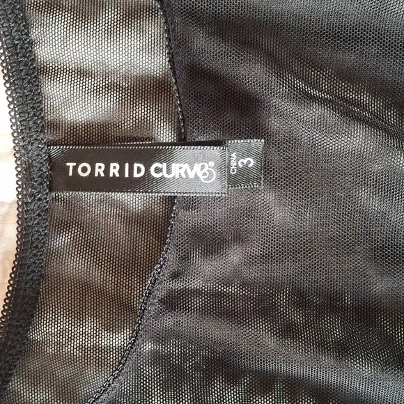 Torrid Sz 3 Black Sheer Mesh Long Sleeve Crop Top - Picture 4 of 6